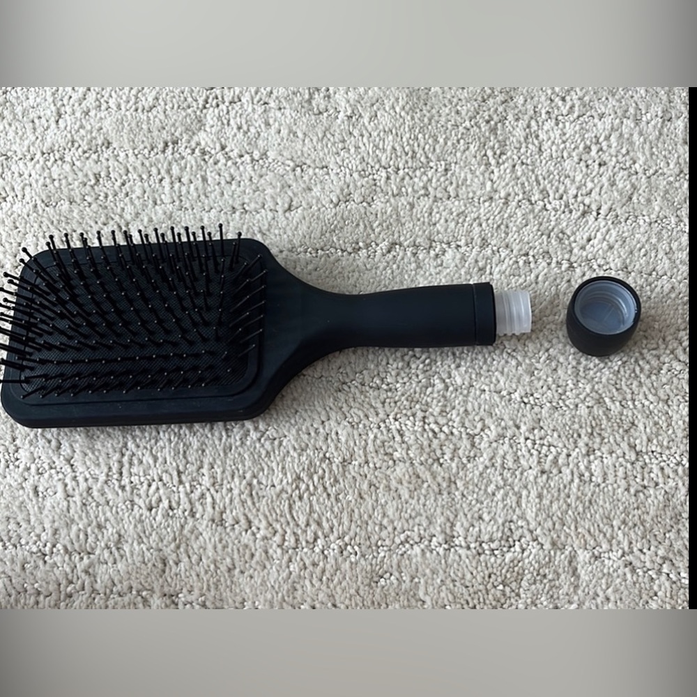 Flask Hairbrush (holds liquid) - new - never used